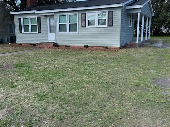 1007 E 9th St, Lumberton, NC 28358