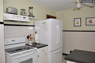 5th image of 5562 W 220th St