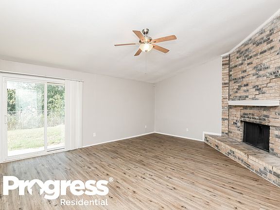 4th image of 2405 Heathercrest Dr
