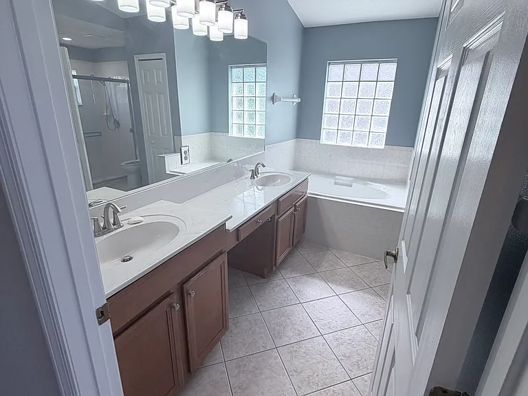 5373 Outlook Dr — Photo 18