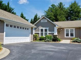 4501 Wood Duck Way, Hendersonville, NC 28792