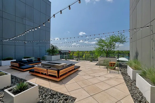 1701 Simond Ave #615 — Photo 36