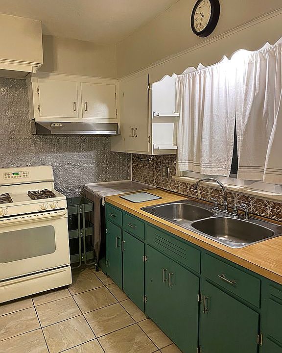 1st image of 125 Daniel Ave