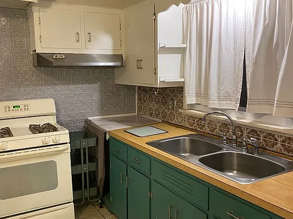 125 Daniel Ave, Providence, RI 02909