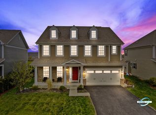 13744 Anne Dr, Lemont, IL 60439