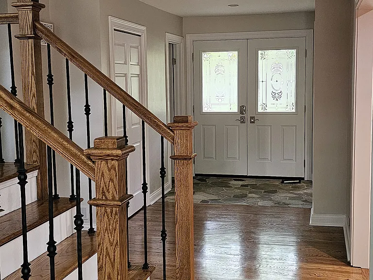 76 Lincolnshire Dr — Photo 6