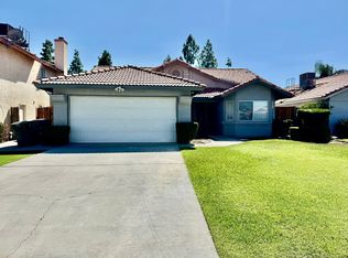 7625 Canyon Clover Dr, Bakersfield, CA 93313