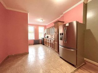 1822 Centre St #2R, Ridgewood, NY 11385