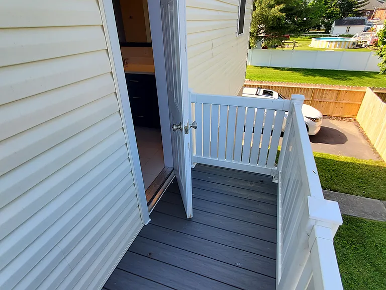 13815 Village Mill Dr — Photo 10