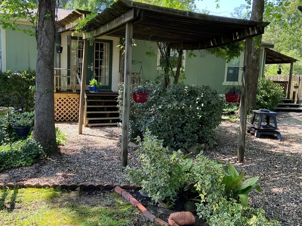287 Byrd Cir, Karnack, TX 75661