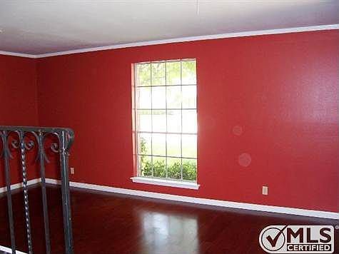 5th image of 1222 Farnham Ct W
