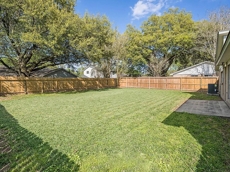 5904 Misty Meadow St — Photo 15