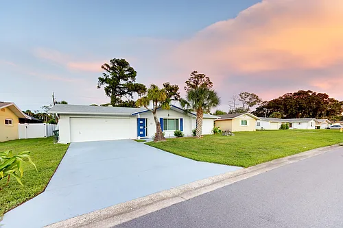 1313 Golfview Dr Photo 1