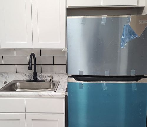 5th image of 139 S State Rd APT C3