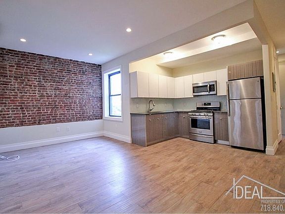 3rd image of 10213 Corona Ave #2