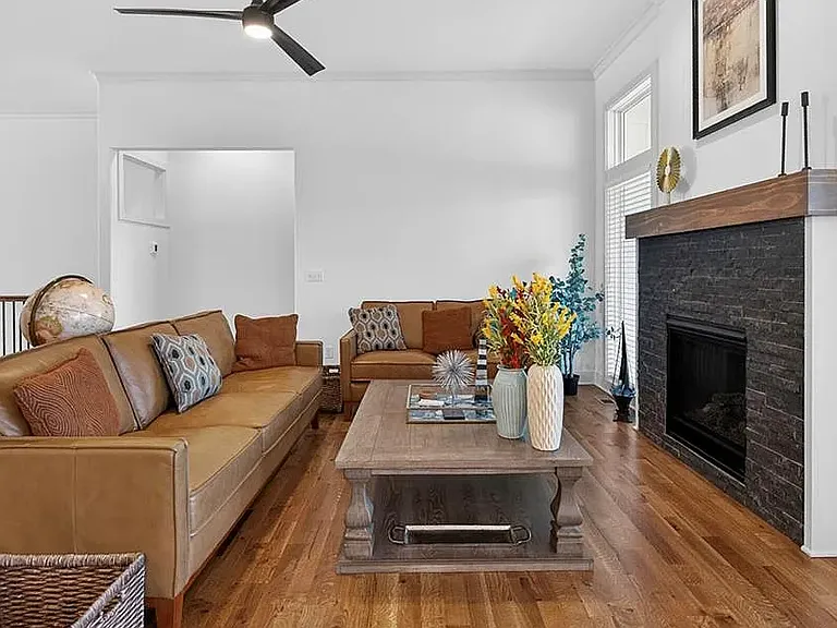 8808 N Clarion Ave — Photo 11