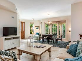 157 Colonade Cir, Naples, FL