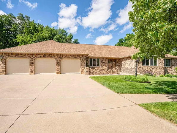 4909 Ravine Park Ln, Sioux City, IA 51106