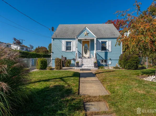 509 Garden Ave, Woodbridge, NJ 07095