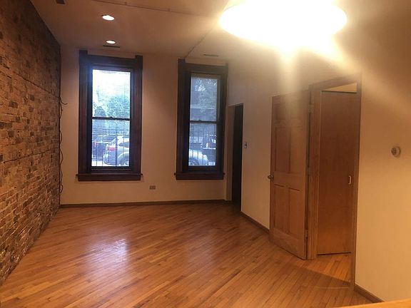3rd image of 2241 N Wayne Ave #1