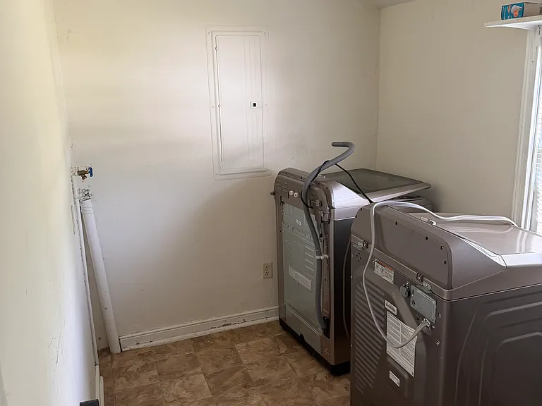 9701 Gardenia Dr — Photo 6