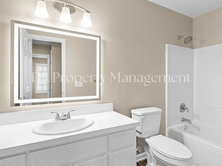 4708 Periwinkle Pl — Photo 10