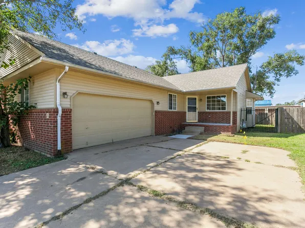 5 N Hopper Dr, Goddard, KS 67052