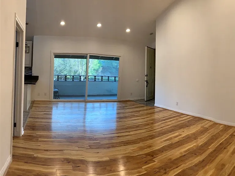 31579 Lindero Canyon Rd #7 — Photo 3