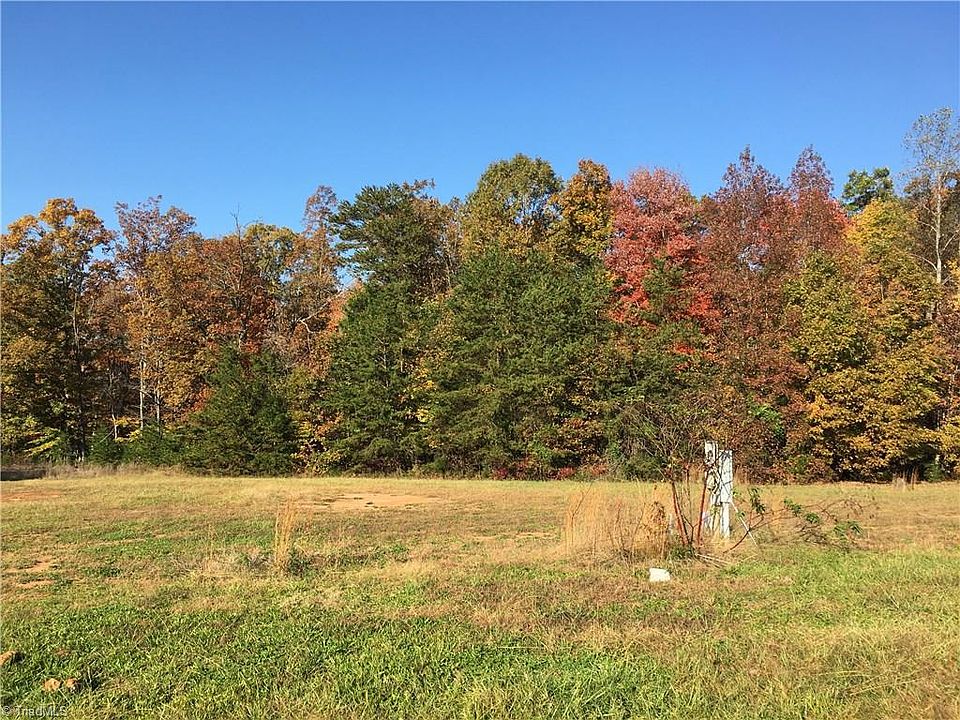 2nd image of 8204 Cogan Ln