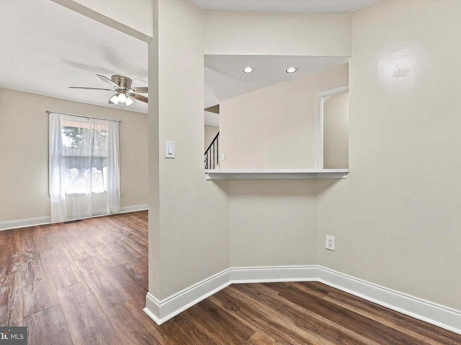 2 bed, 1.5 bath, 1320 sqft, $2,350 — Photo 4