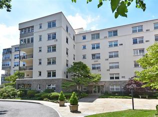 3 Stoneleigh APT 1O, Bronxville, NY 10708
