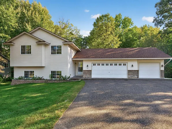 483 Maple St, Taylors Falls, MN 55084