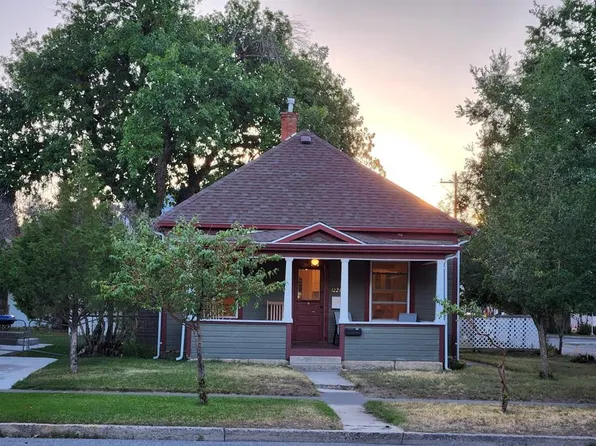 1221 12th St, Cody, WY 82414