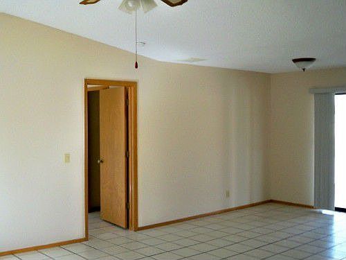3rd image of 3333 Sheik Dr