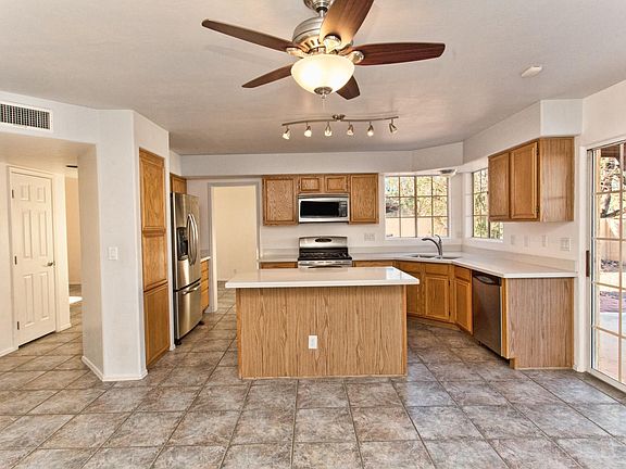 3rd image of 3315 N Honeycomb Ct