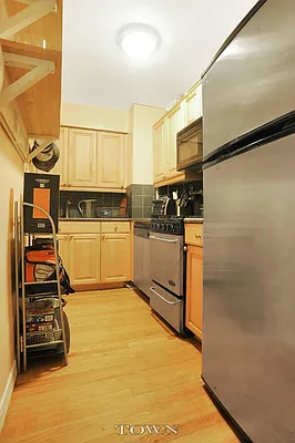 Rented by Town Residential | media 18