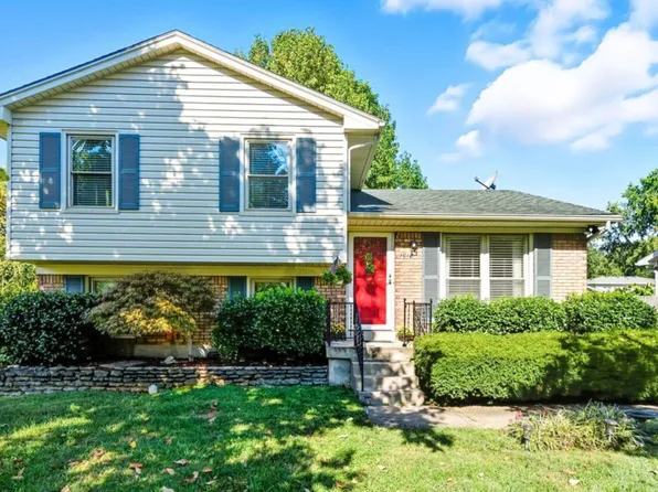 1018 Sir Lancelot Ln, Louisville, KY 40222