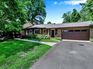 4100 David Rd, Williamsville, NY 14221