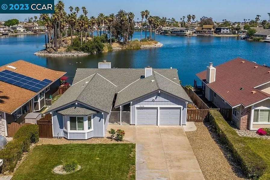 905 Discovery Bay Blvd photo 1