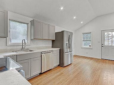 5th image of 194 McKinley Dr