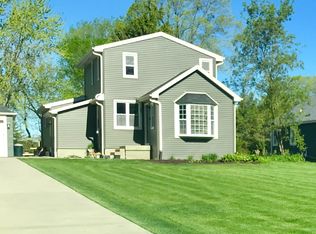 3245 Fiebrantz Dr, Brookfield, WI 53005