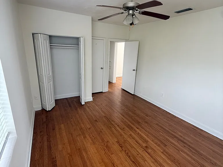 2764 Vernon Ter #B3 — Photo 8