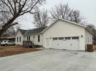 112 N F St, Milford, NE 68405