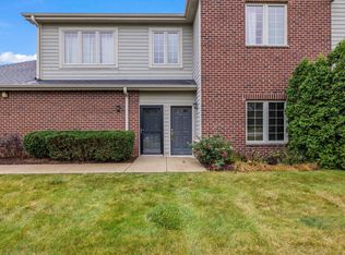 4841 S Forest Ridge Dr, New Berlin, WI 53151