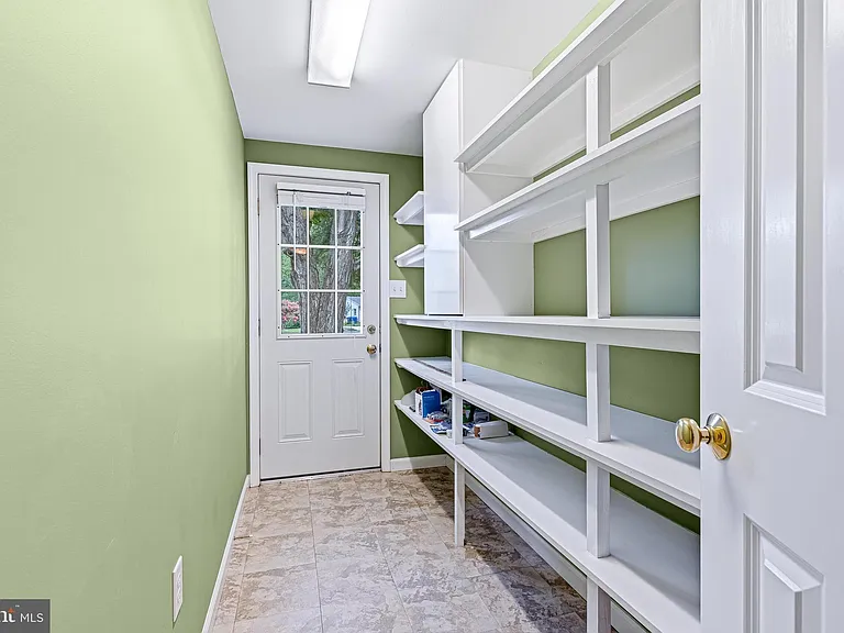 1432 Filene Ct — Photo 31