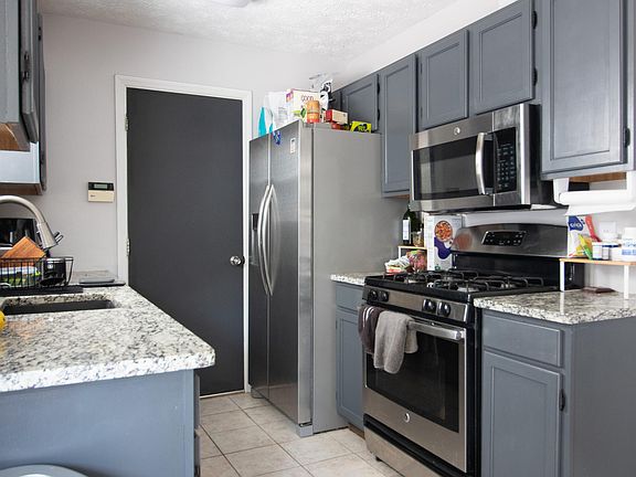 3rd image of 4769 Brierley Dr