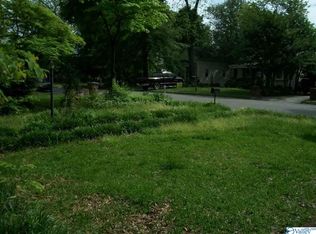 1817 8th St SE, Decatur, AL 35601