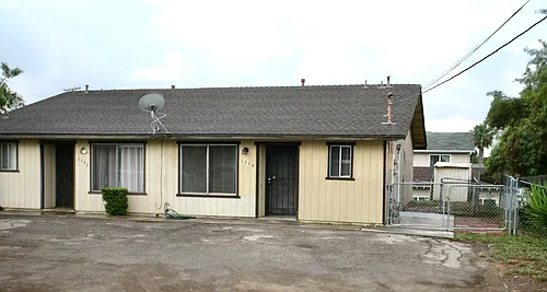 1392 Helix St Photo 1