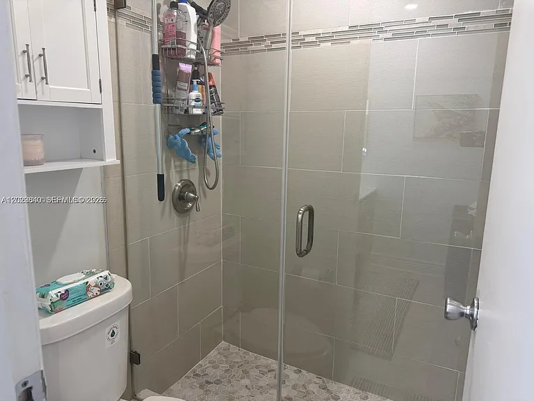 995 Riverside Dr #111 — Photo 11