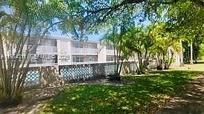 3rd image of 6565 Santona St #6565B5